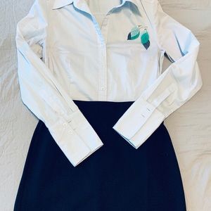 🦋 Dressy blue button down! 🦋